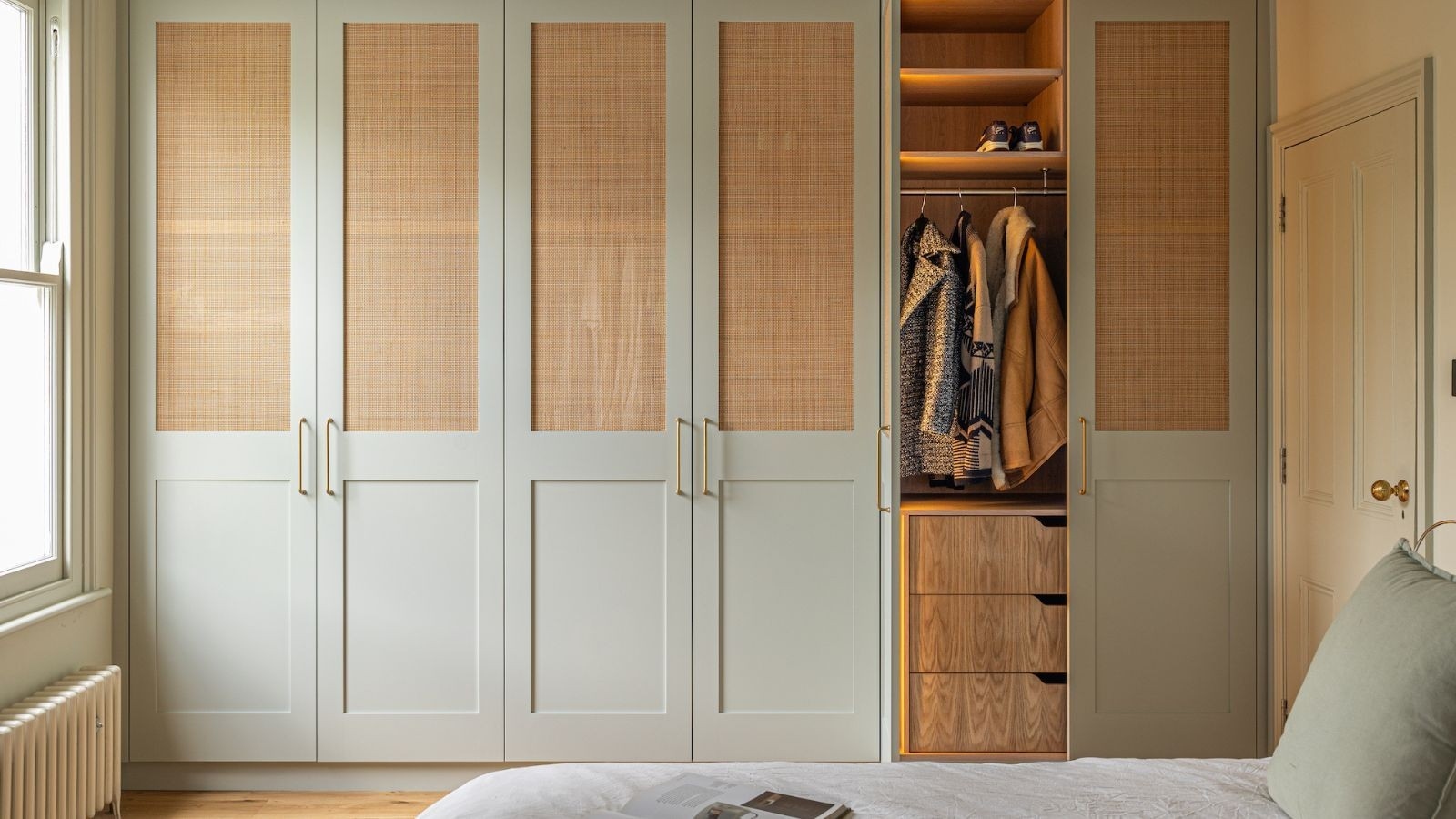 Use Closet Height for Properly Sorted Seasonal Clothing