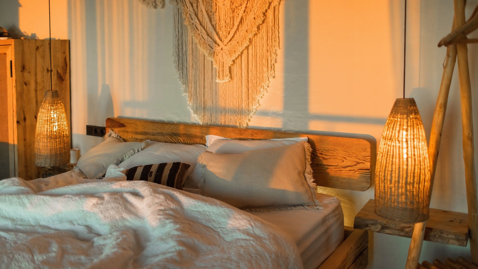 Layer Lighting across a One-Room Apartment