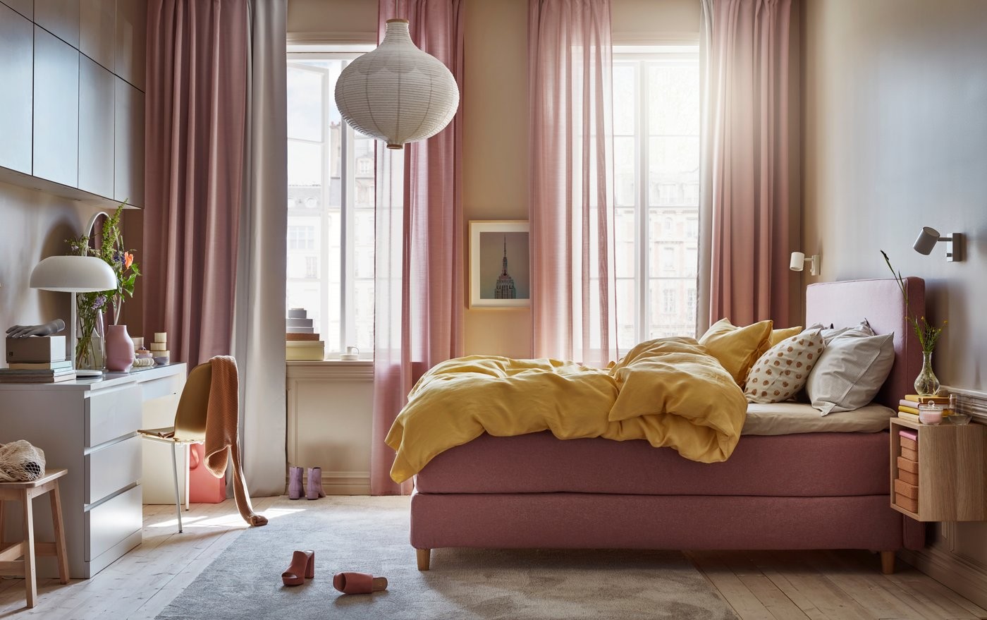 Refresh a Rental Bedroom Through Curtain Choice