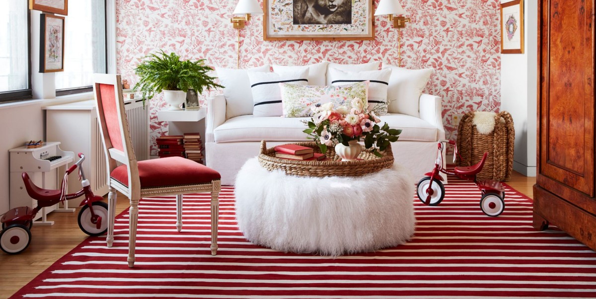Size the Rug to Connect the Seating Group