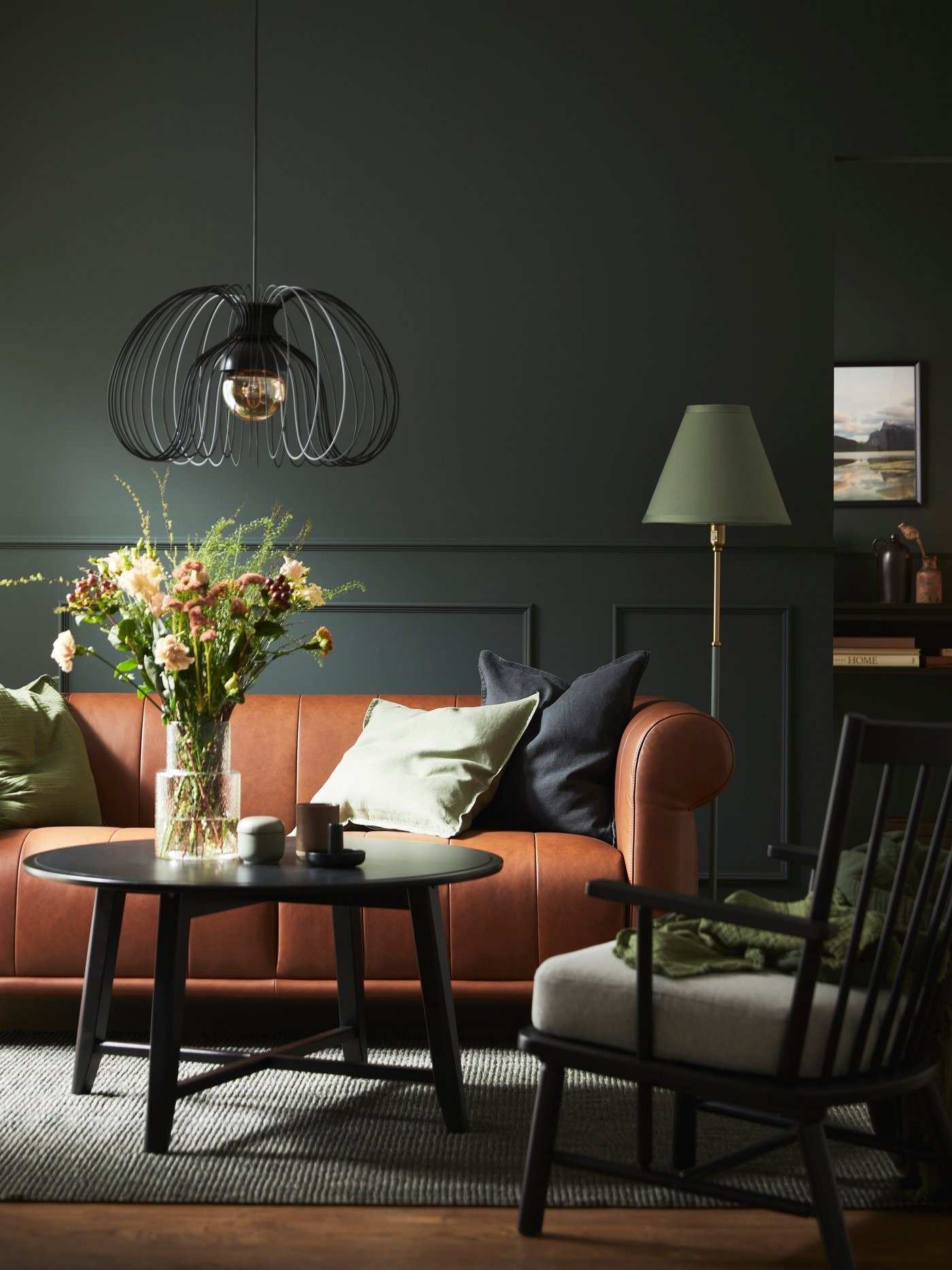 A separate brown-sofa setting in the reference uses darker green-gray surroundings and traditional furniture.