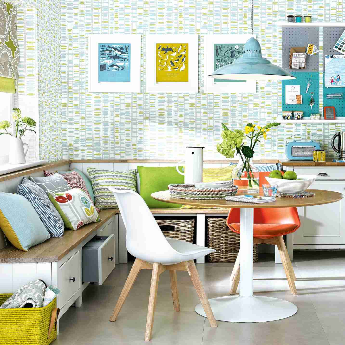 A separate source example uses corner bench seating with visible under-seat storage and a pedestal table.